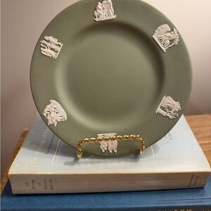 1971 Vintage Sage Wedgewood Jasperware Plate